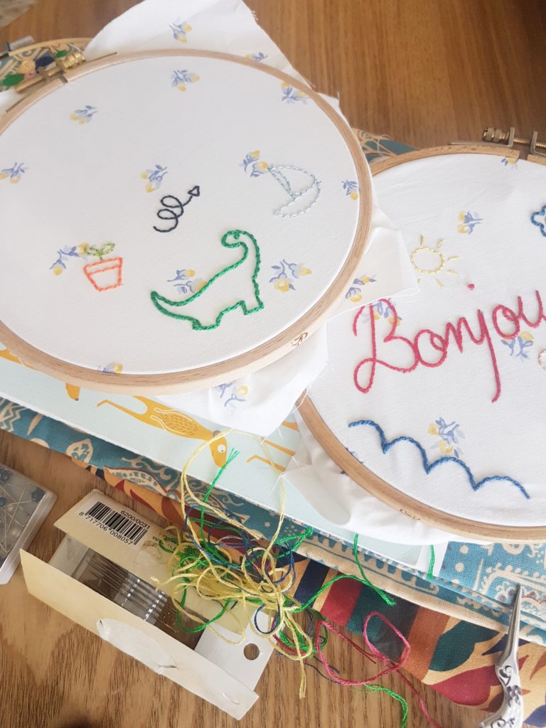 initiation broderie les arts domestiques