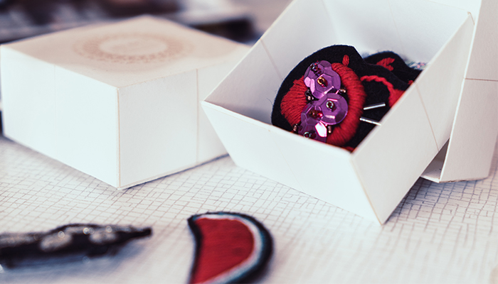 broches les arts domestiques