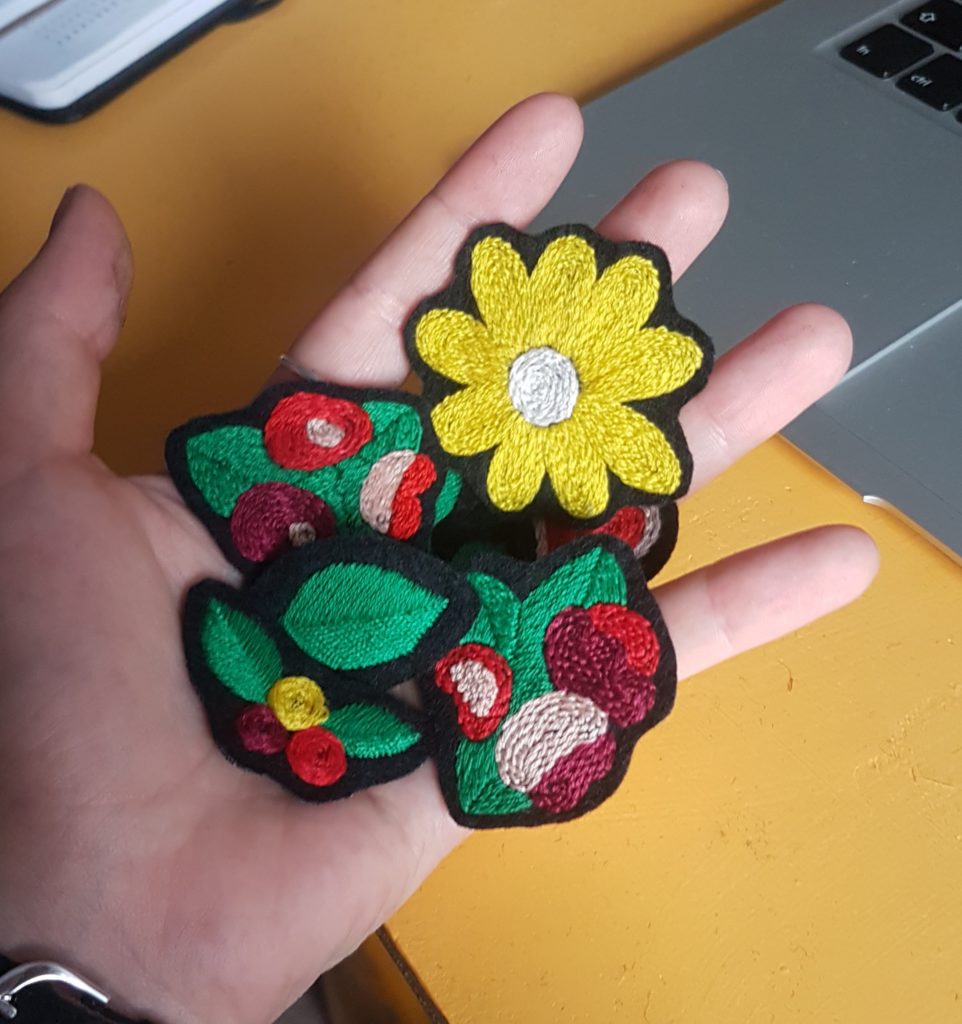 Broderie fleurie